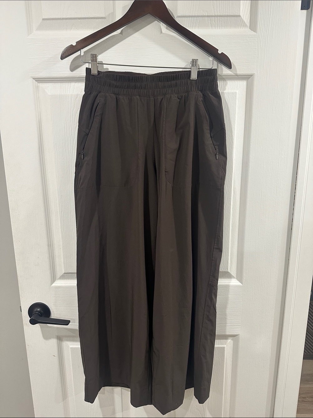 lululemon athletica Wide-Leg Elastic Waist Trousers in Dark Brown - Swift Pants